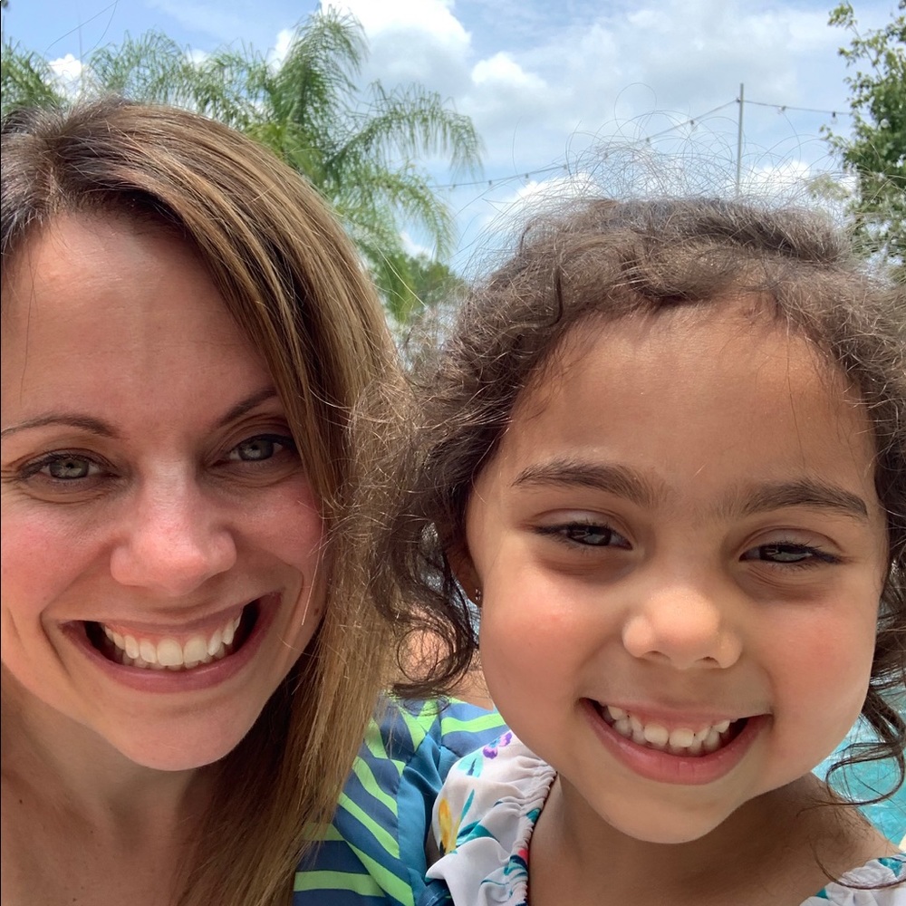 Meet your Posher, Leigh